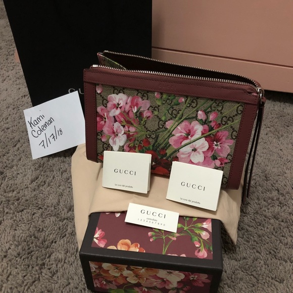 gucci bloom toiletry pouch
